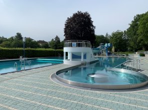 Schwimmbad Becken Freizeit- und Erlebnisbad Wöllstein