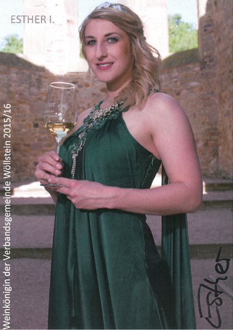 Weinkönigin 2015/2016 Esther I.