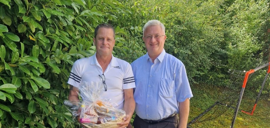 Marcus Hoffmann und Bürgermeister Gerd Rocker