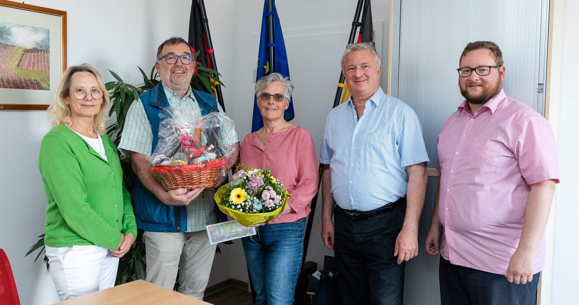v.L. S. Groß (Standesamt), G. Remmet, A. Korndörfer, Bürgermeister G. Rocker, A. Greif (FB-Leitung)