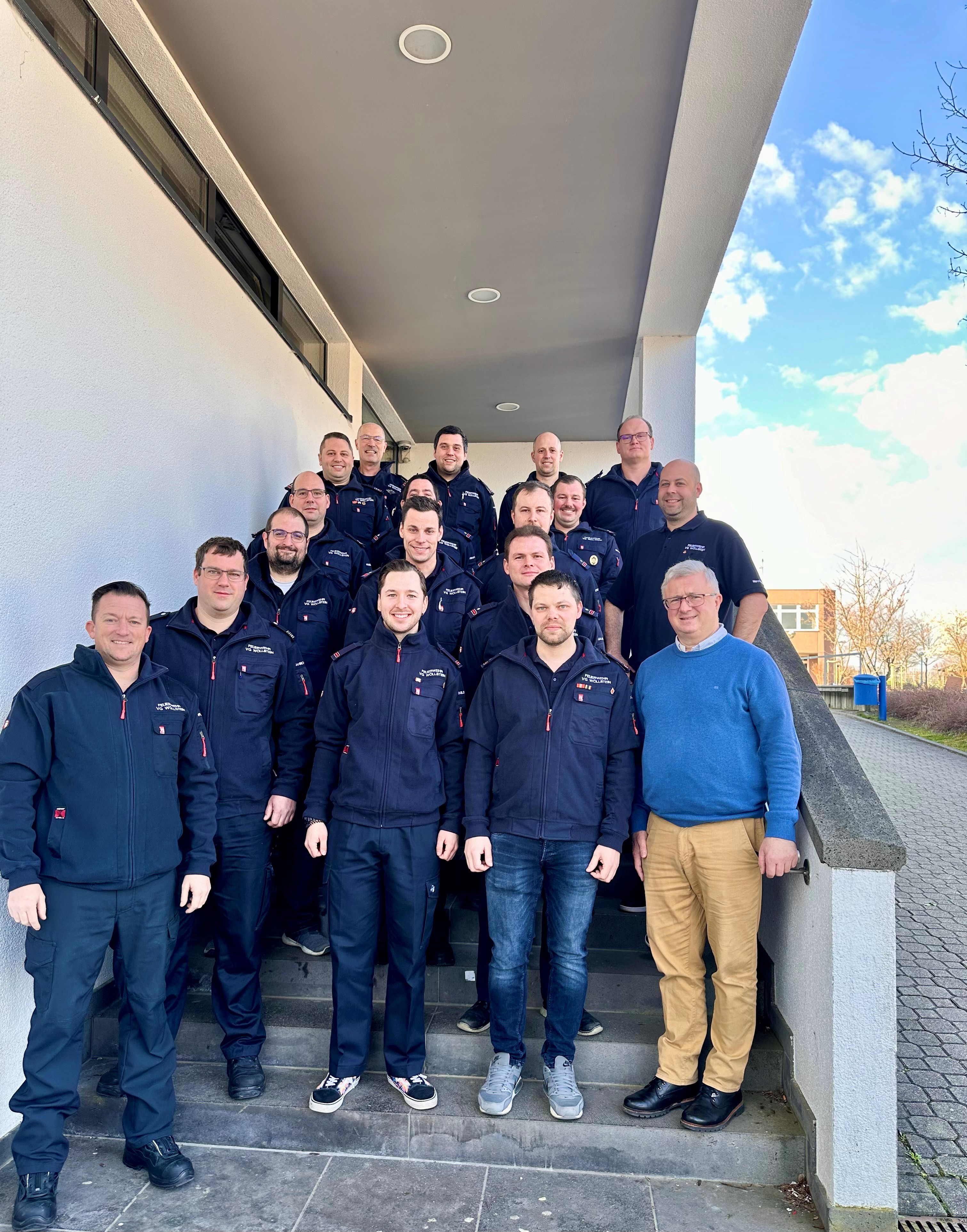 Die Wehrführer der VG Wöllstein und Bürgermeister Rocker