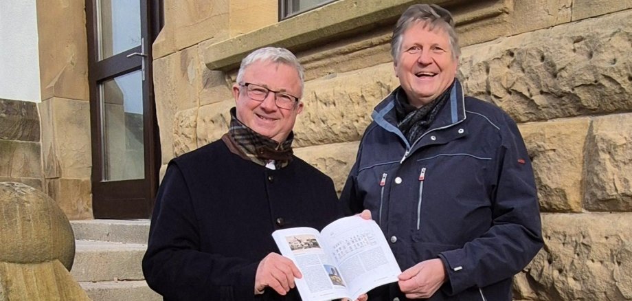 Bürgermeister Gerd Rocker mit Gerhard Hoffmann
